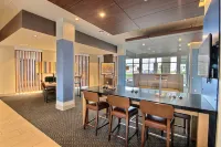 Holiday Inn Express & Suites Fond Du Lac Hotels in Fond du Lac