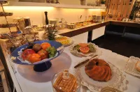 Dom Hotel - petit déjeuner