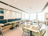 如家商旅飯店（南京新城市廣場龍江地鐵站店） 龙江附近的飯店