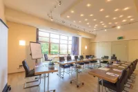 Sport- Und Tagungshotel de Poort Hotels in Uedem