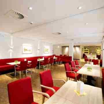 Heinrich Pesch Hotel Dining/Meeting Rooms