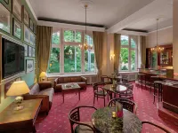 Hotel Oranien Wiesbaden Отели рядом с достопримечательностью «Вестенд»