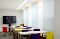 ホテル＆アパートメンツ フュルステンホフ アム バウハウス