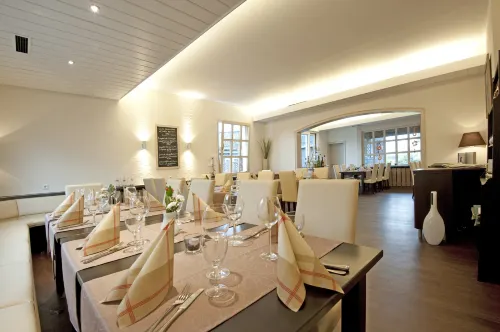 Hotel Restaurant Kromberg Hotels in Remscheid