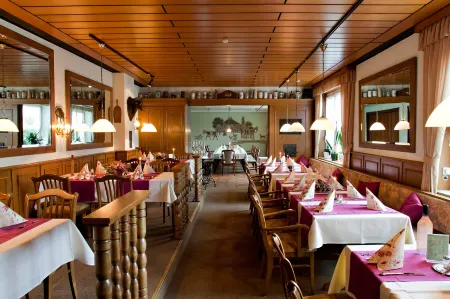 Gasthof Vossbur Отели в г. Винзен