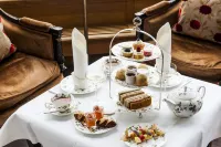 Grand Hotel les Trois Rois - فطور
