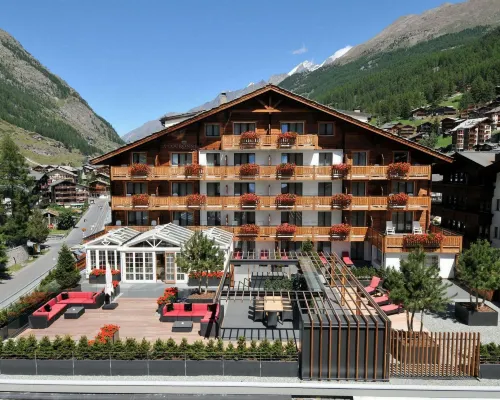 La Couronne Hotel & Spa Hotels near Triftji