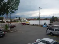 Sage Motel - parking