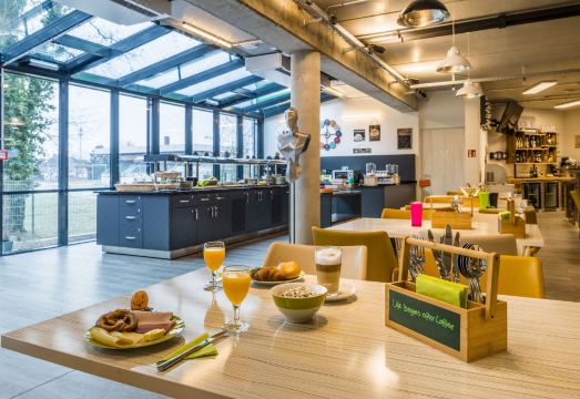 징엔 숙소 추천