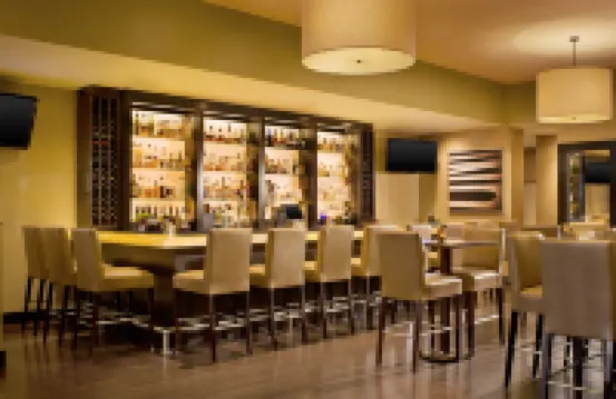 Sheraton Commander Hotel