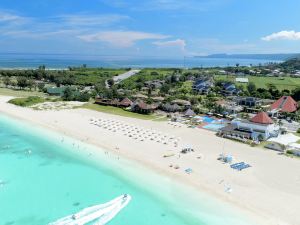 Okuma Private Beach & Resort