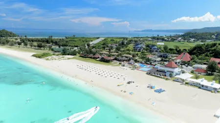 Okuma Private Beach & Resort