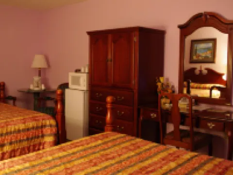 Blue Spruce Motel Hoteles en Lamar