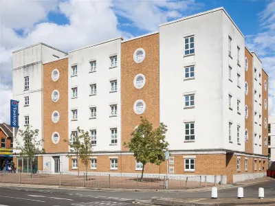 Travelodge Watford Central Hotels near Warner Bros. Studio Tour London