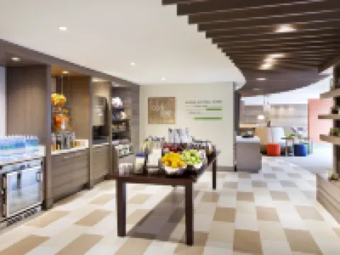 EVEN Hotel NORWALK by IHG ノーウォークのホテル