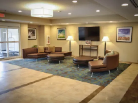 แคนเดิลวูด สวีทส์ โคลัมบัส-นอร์ทอีสต์ บาย IHG โรงแรมในโคลัมบัส