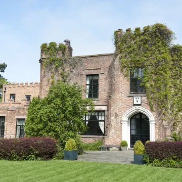 Crabwall Manor Hotel & Spa