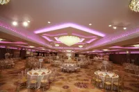 Grand Sapphire Hotel & Banqueting Hotels in Coulsdon