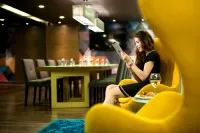 All Seasons Jakarta Thamrin - bar