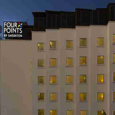 Four Points by Sheraton Vadodara Hotel Exterior