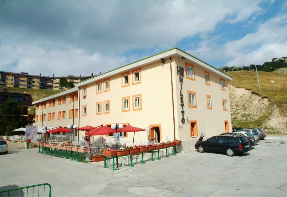 hotel overview picture