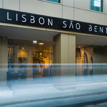 ليشبونة ساو بينتو هوتل Hotels near لابا