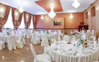 Komoda Club Residence Hotels in Opatowek