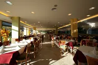 塔烏里託 LIVVO 水上樂園海岸飯店 - 全包式住宿 - 陽台