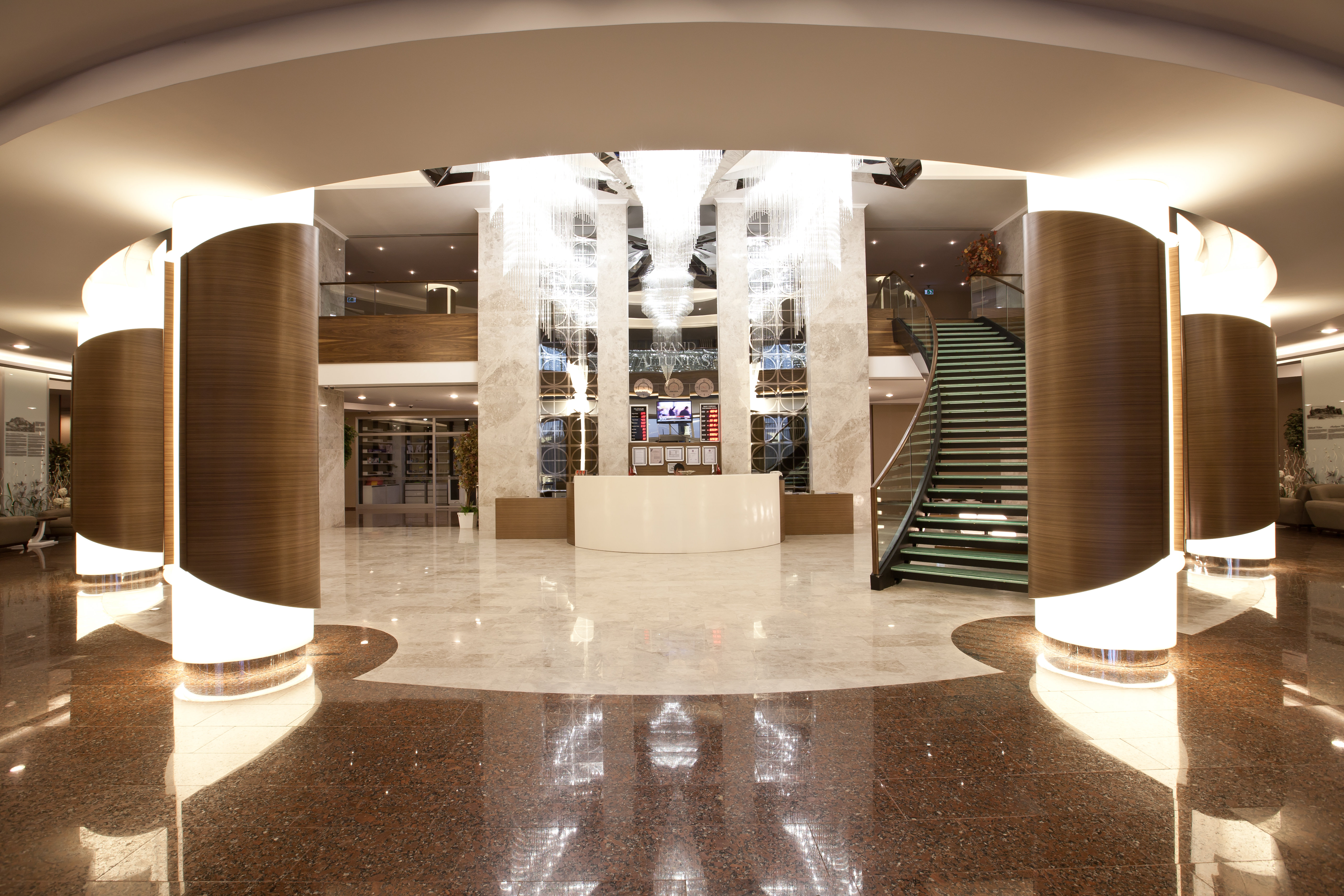 Grand Altuntas Hotel