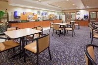 Holiday Inn Express & Suites Cheyenne