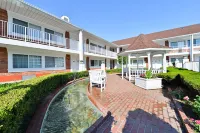 Days Inn & Suites by Wyndham Roseville/Detroit Area Отели в г. Розвилл