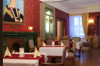 Stadtschloß Hecklingen Hotels in Hecklingen