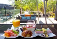 Cicada Lodge - Breakfast
