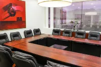 El Polo Apart Hotel & Suites