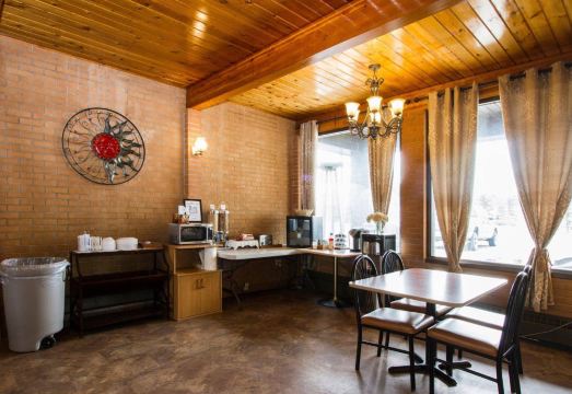 Lagana Hotel - Housity