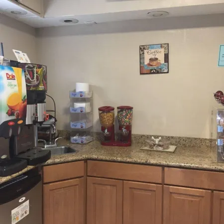 Townhouse Inn and Suites