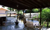 Herakles Butik Otel فنادق في Balikliova