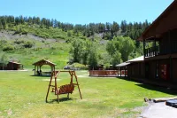 High Creek Lodge and Cabins Hotels in Archuleta County