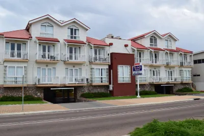 The Jetty Resort Các khách sạn gần Bijou Theatre