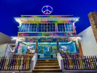 Samesun Ocean Beach Hotels near SeaWorld San Diego