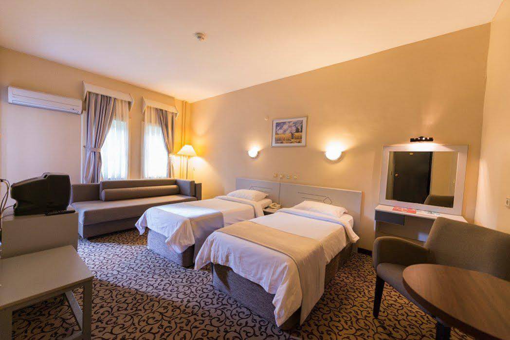 Herakles Thermal Hotel