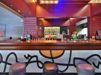 La Creole Beach Hotel & Spa - bar