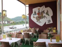 Burg-Hotel & Hostel Cochem Hotels in Cochem