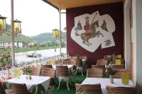 Burg-Hotel & Hostel Cochem