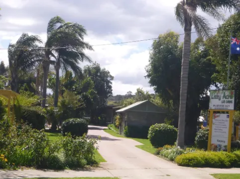 Lazy Acre Log Cabins