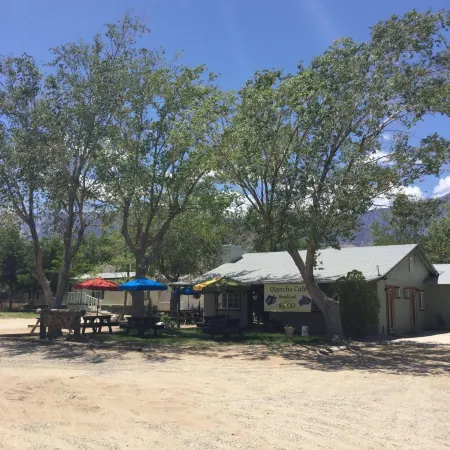 Olancha RV Park and Motel