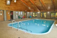 Riverside Inn - Pools