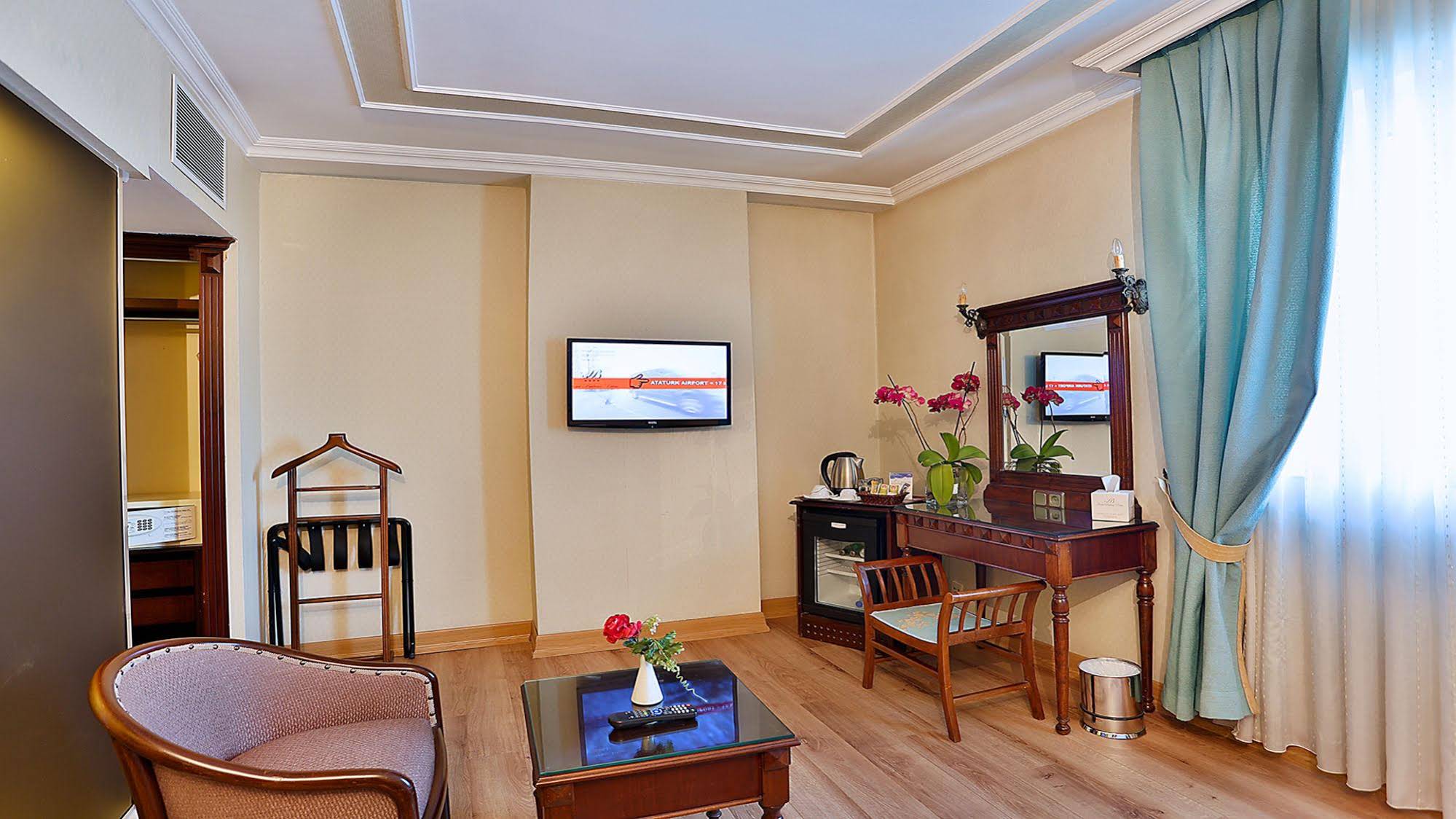 Bulvar Palas & Spa Old City Hotel