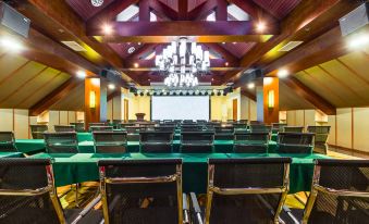 Starway Hotel (Changbai Mountain West Scenic Spot Visitor Center Branch)