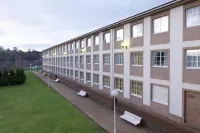 Residencia Universitaria Resa Siglo XXI Hotels in Arteixo